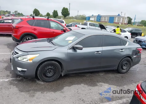 2015 Nissan Altima 2.5 S z USA, uszkodzony, nr VIN 1N4AL3AP2FN378749